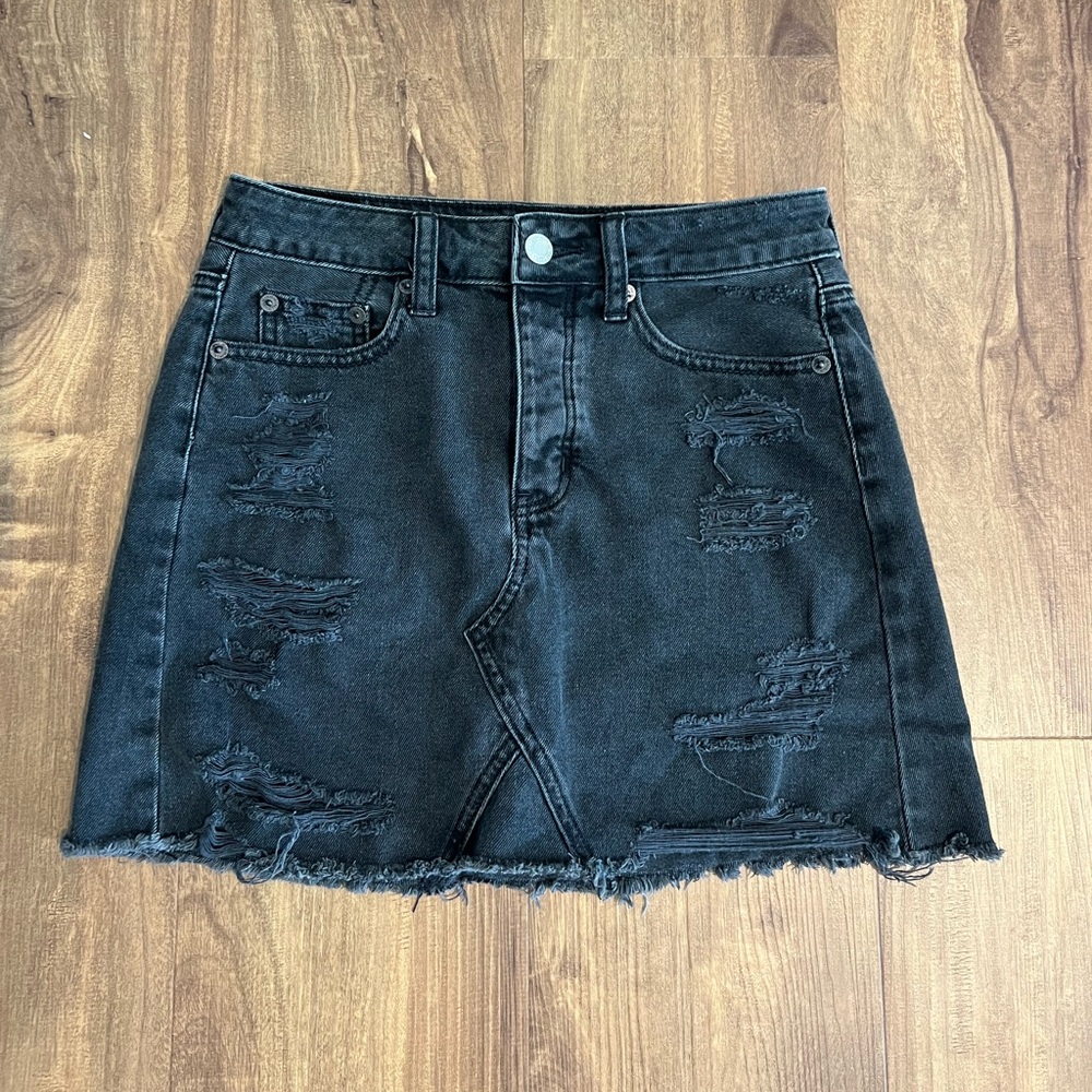 American Eagle Distressed Denim Skirt, Size 00, Black